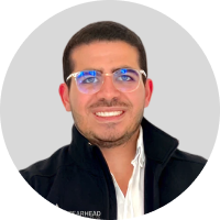 Richard Lacayo